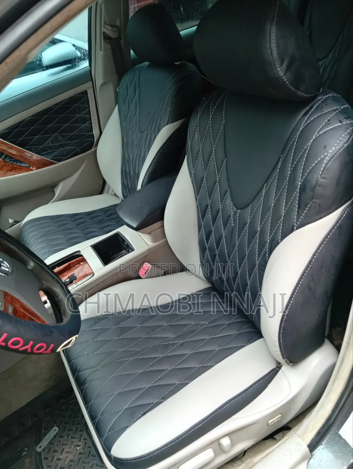 Complete Upholstery Design Seat for Toyota Camry 2010 Model