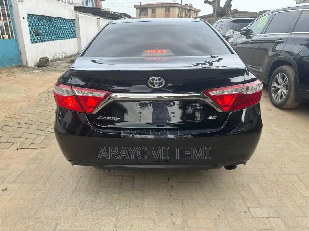 Toyota Camry SE 4dr Sedan (2.5L 4cyl 6A) 2017 Black