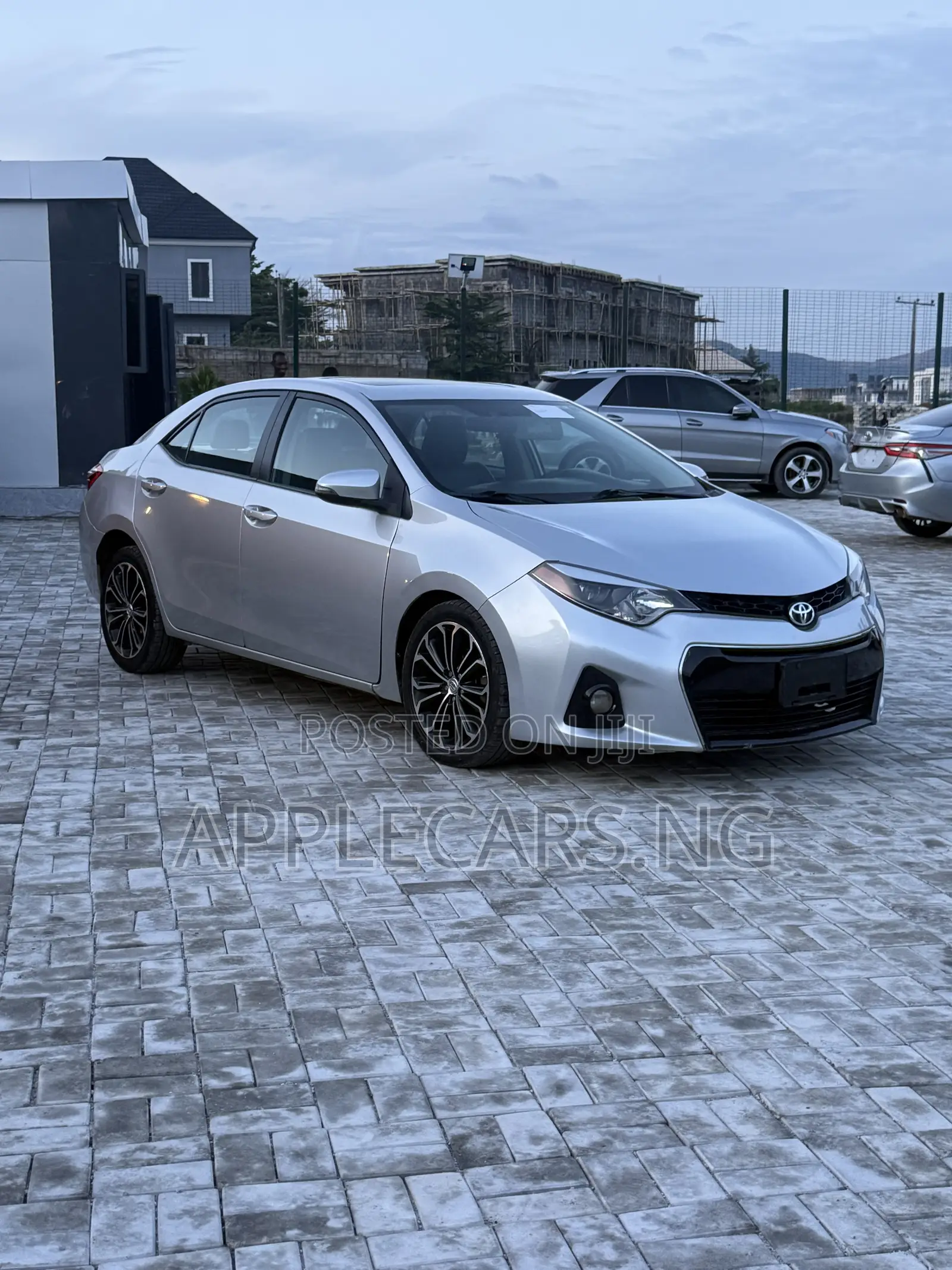 Toyota Corolla S 4dr Sedan (1.8L 4cyl CVT) 2015 Silver