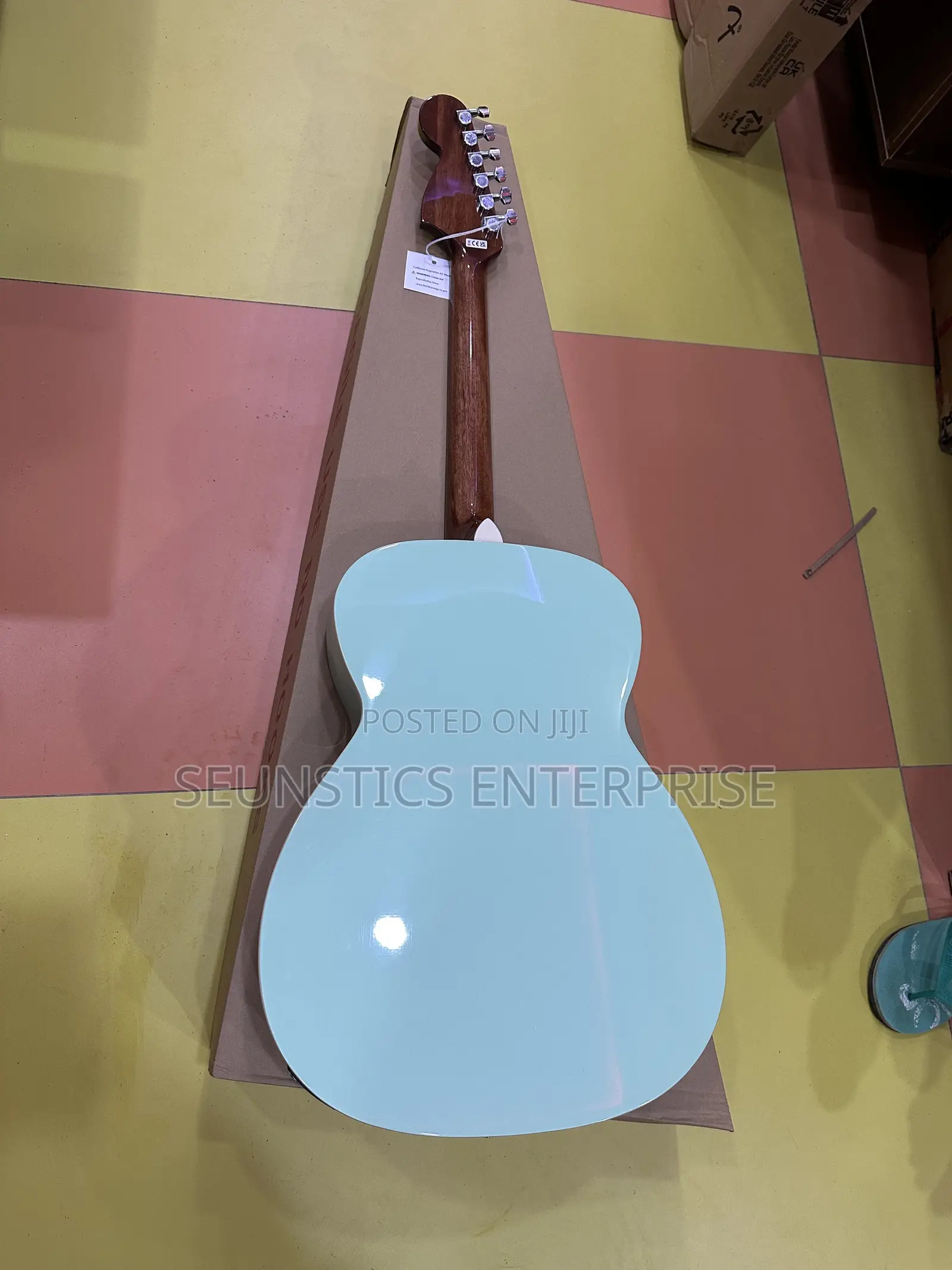 Quality Fender Monterey E Electro Acoustic Guitar