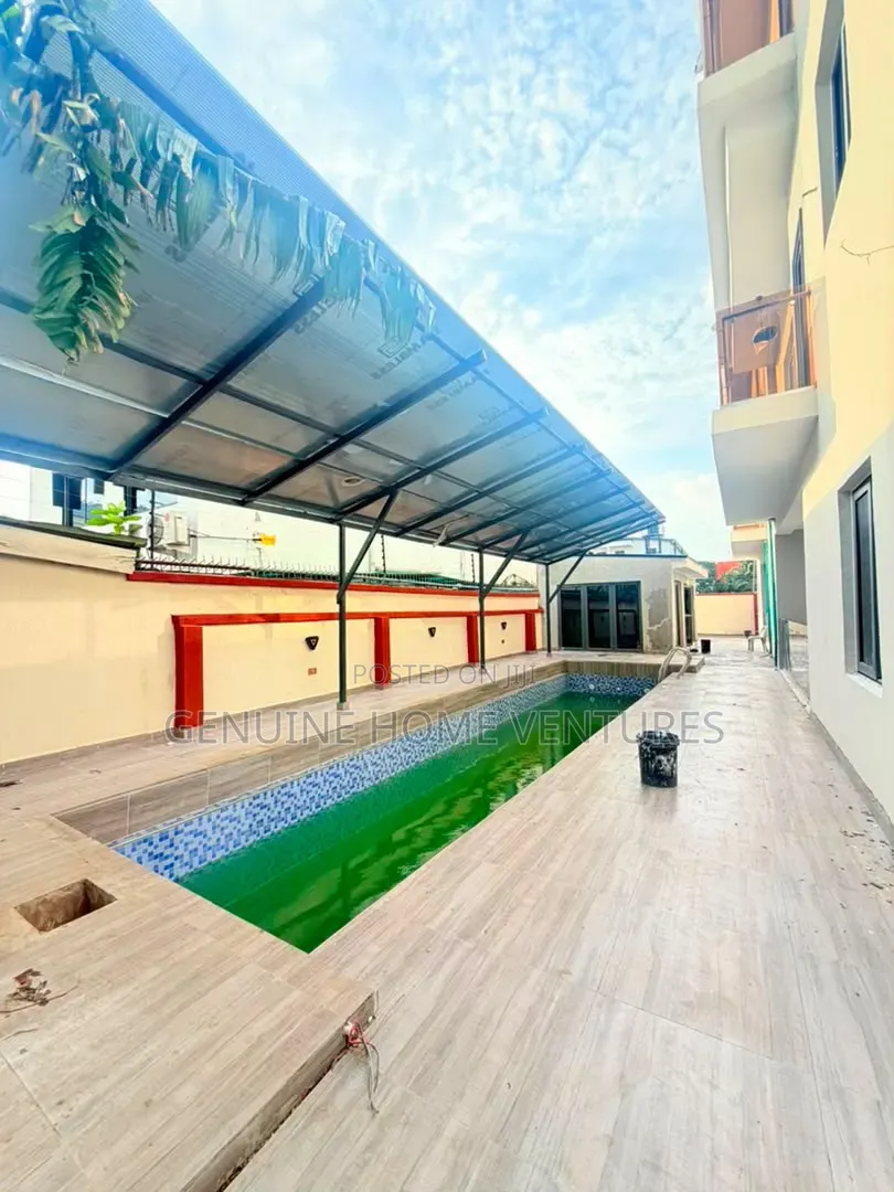 4bdrm Apartment in Ikeja Gra Lagos for sale