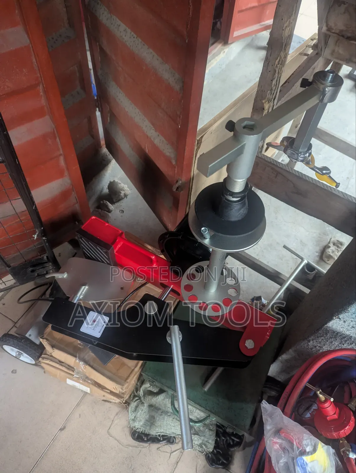 Pneumatic Tire Changer