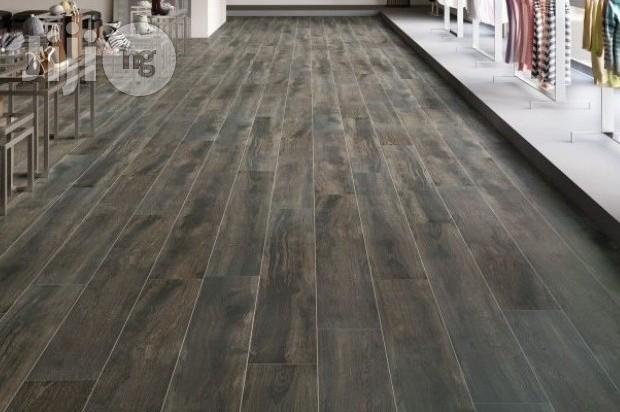 Wooden Flooring Tiles Laminated Vinyl