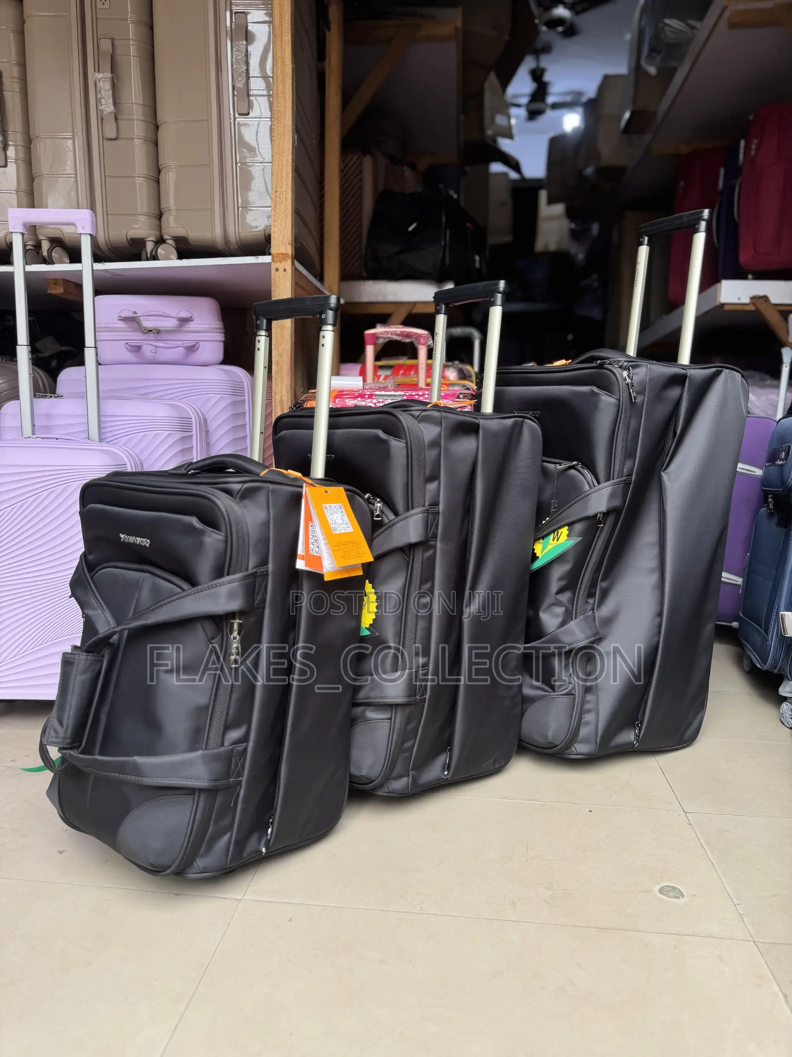 Leaves King Trolley Traveling Bag