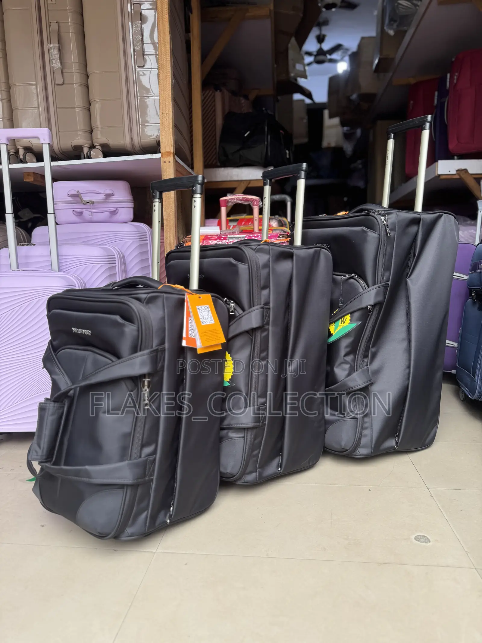 Leaves King Trolley Traveling Bag