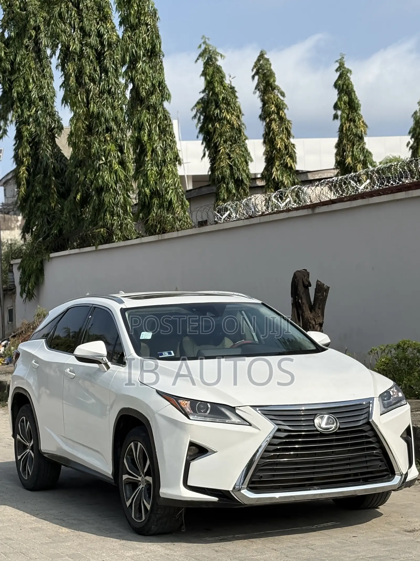 Lexus RX 350 AWD 2017 White