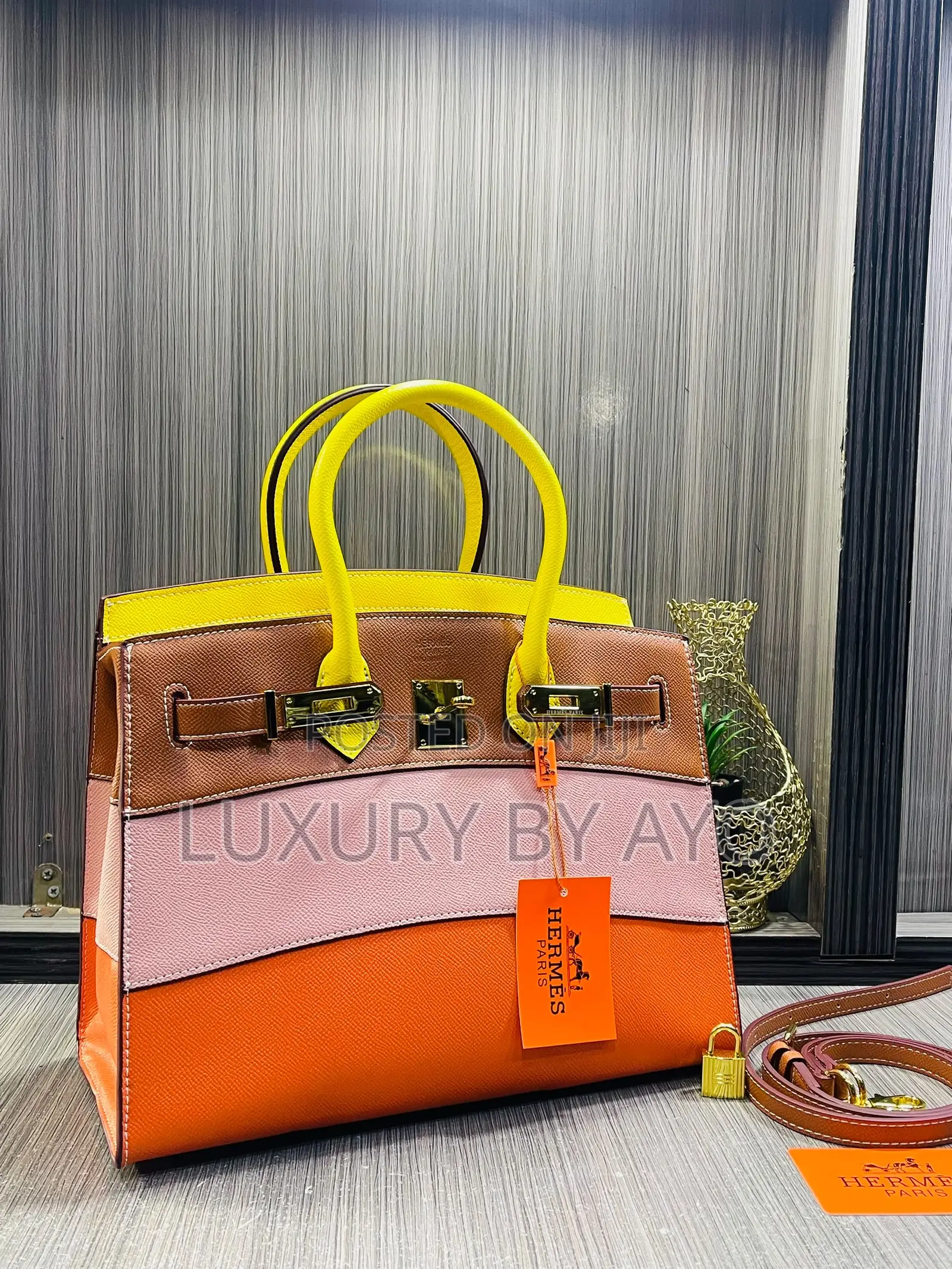 Hermes Big Size Leather Handbag 30cm