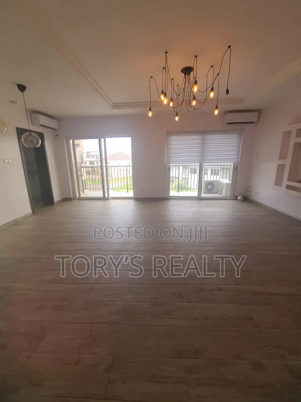 3bdrm Apartment in Osapa london for rent