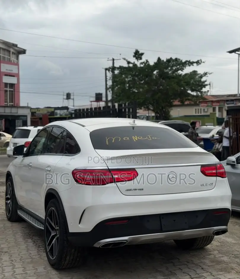 Mercedes-Benz GLE-Class AMG GLE 43 4MATIC 2017 White