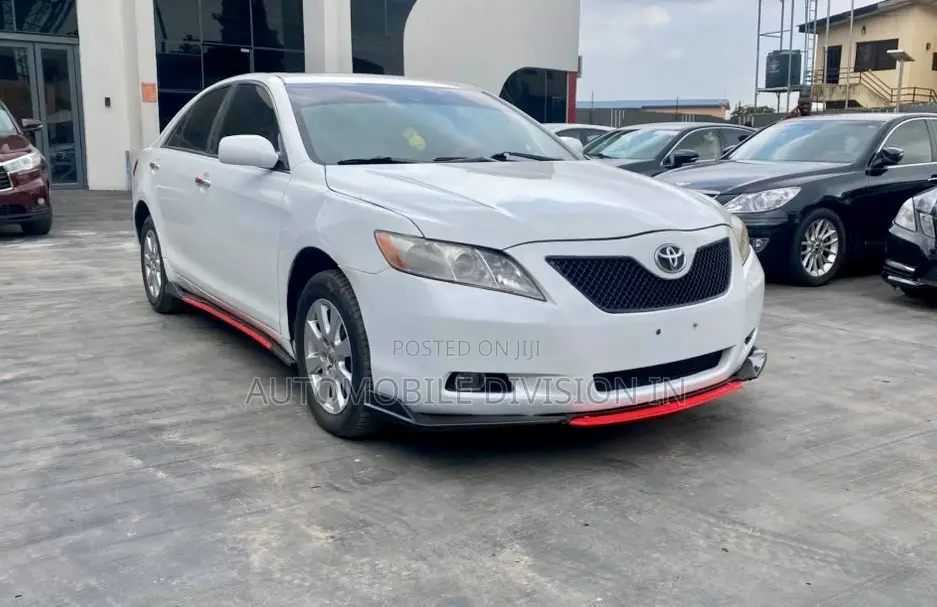 Toyota Camry 3.5 XLE 2008 White