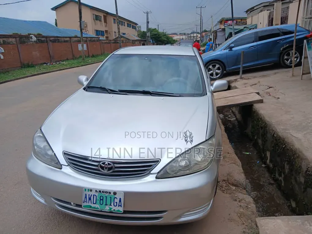 Toyota Camry 2006 Silver