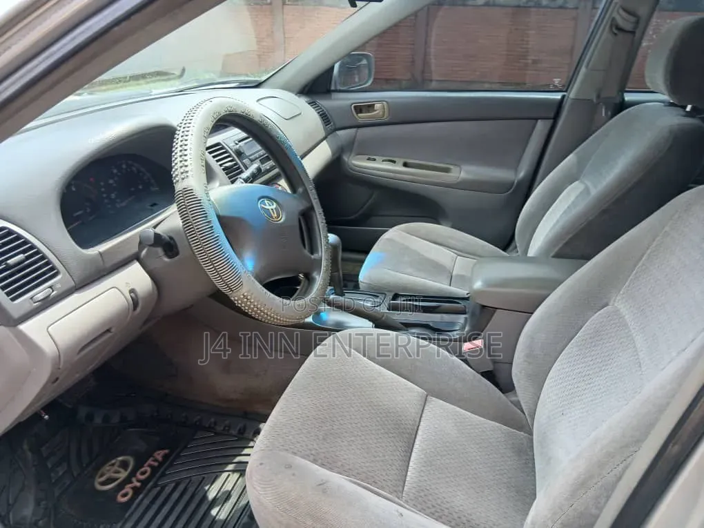 Toyota Camry 2006 Silver