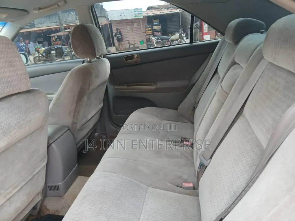 Toyota Camry 2006 Silver