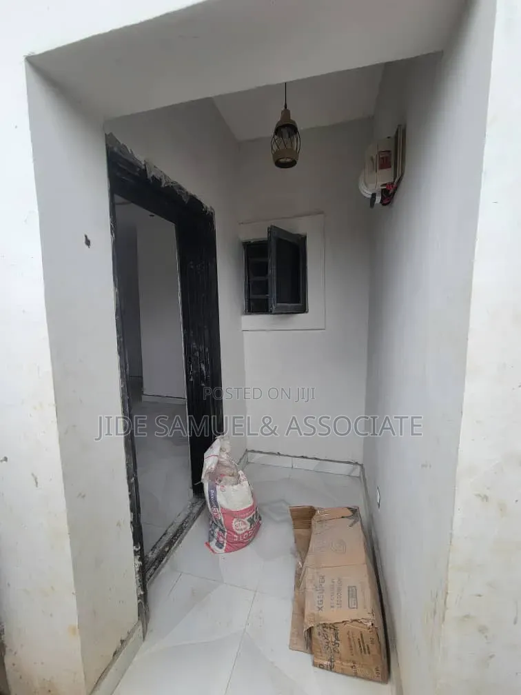 Furnished Mini Flat in Ayobo for rent