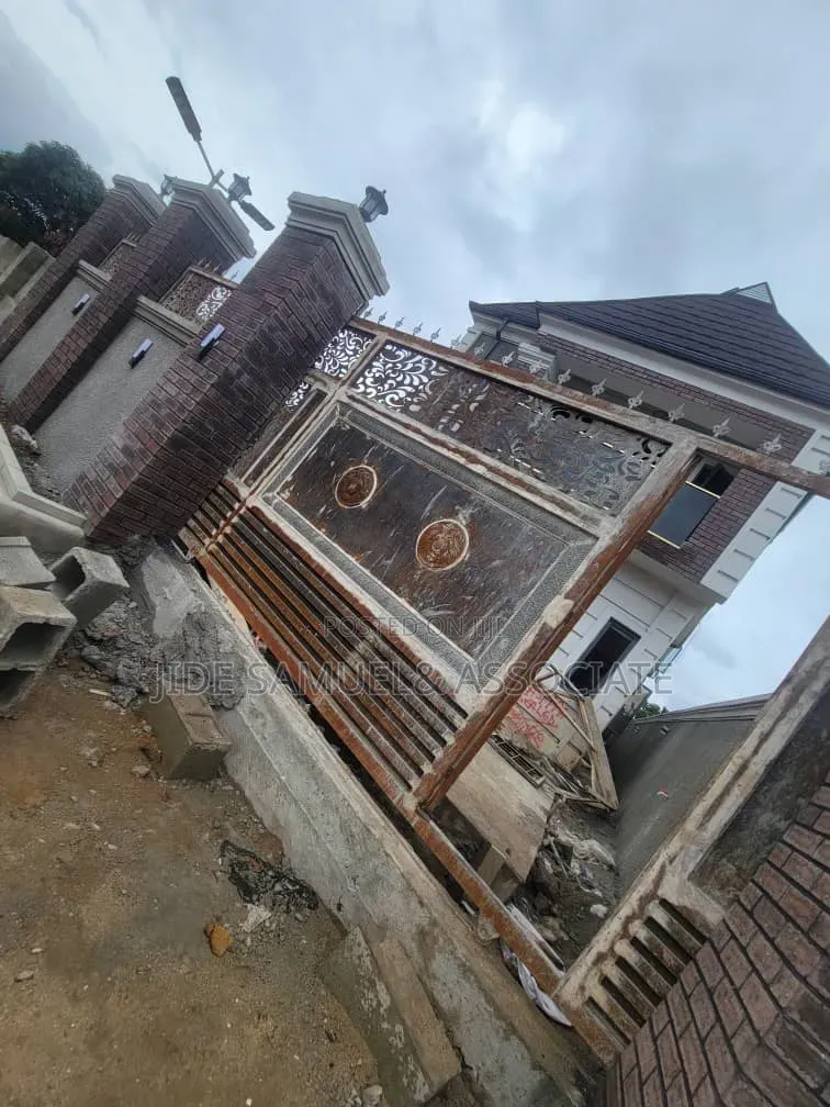 Furnished Mini Flat in Ayobo for rent
