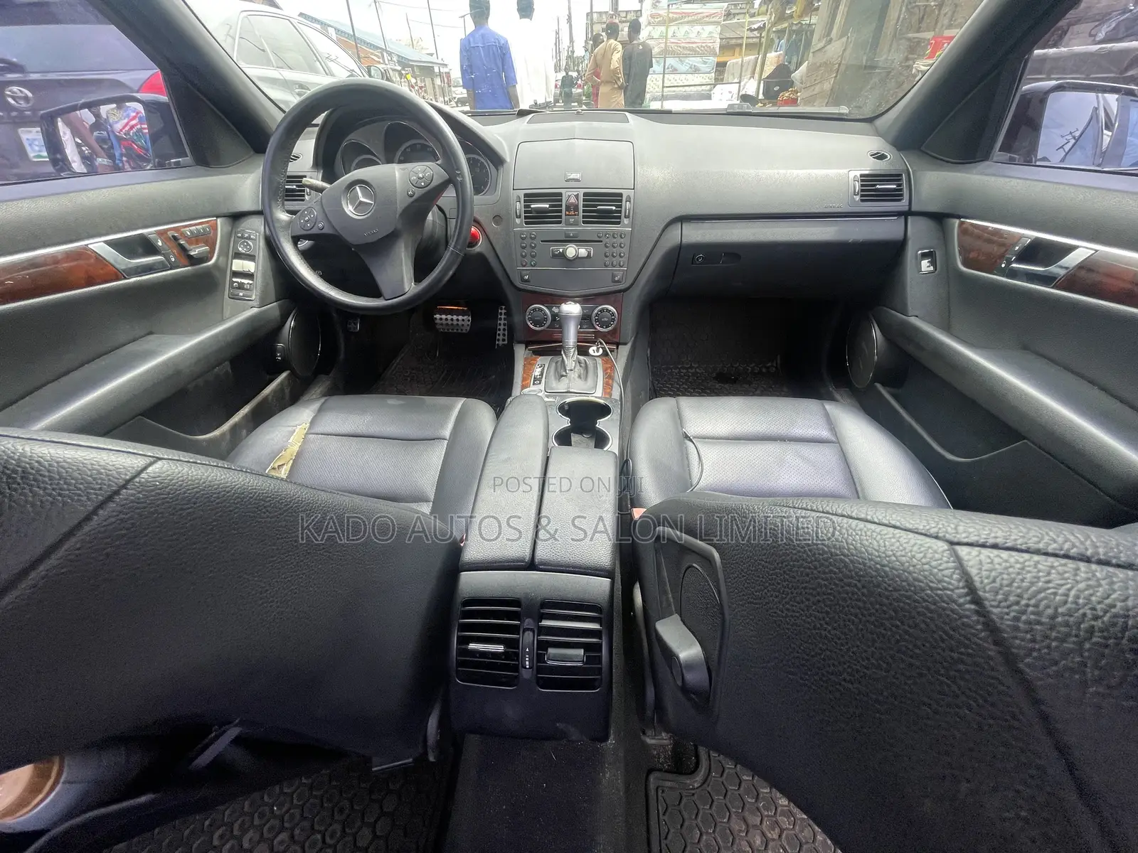 Mercedes-Benz C300 2010 Black