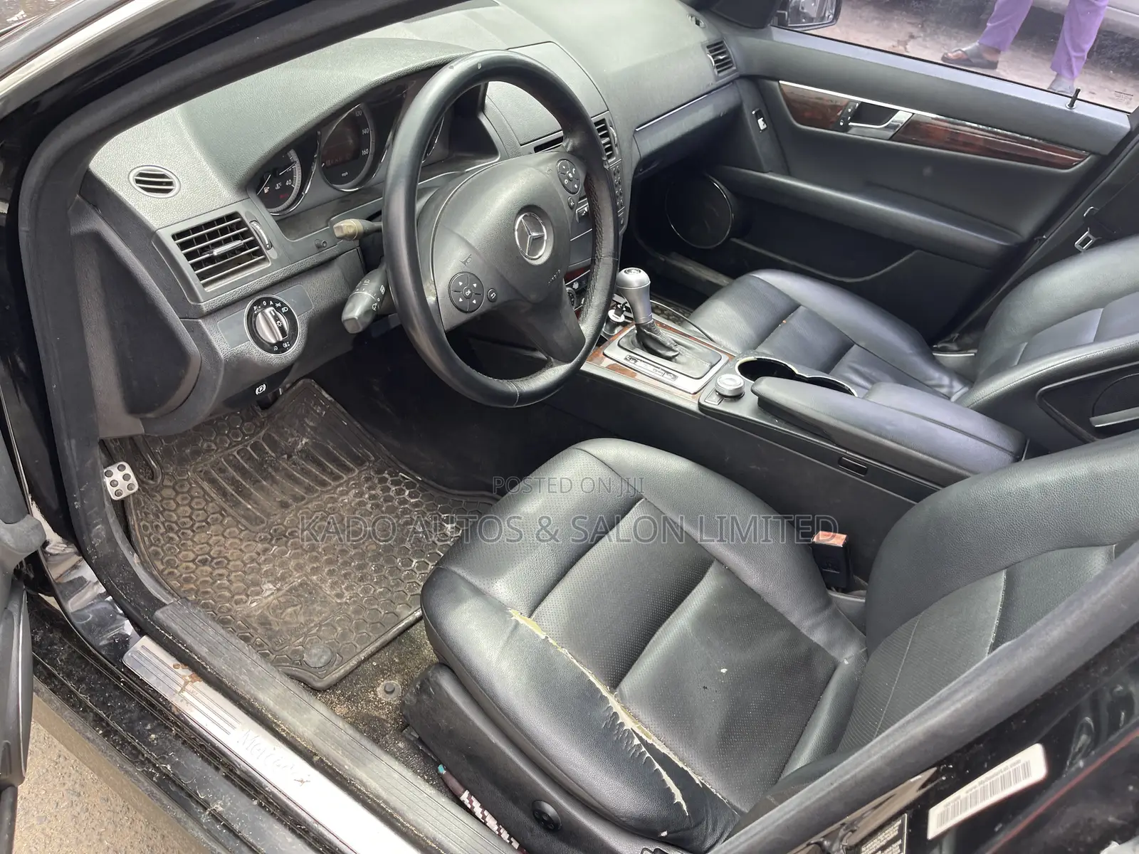 Mercedes-Benz C300 2010 Black