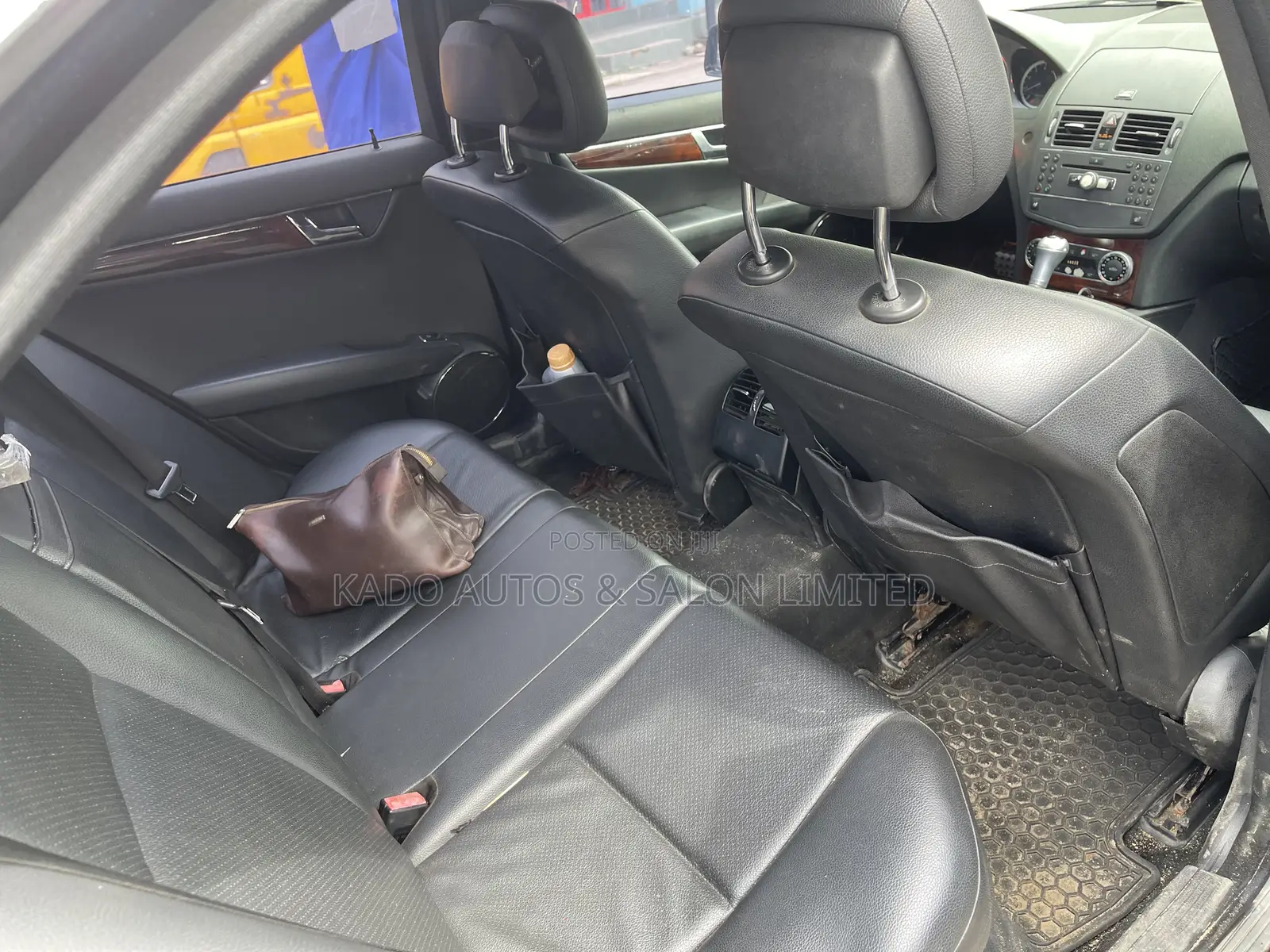 Mercedes-Benz C300 2010 Black
