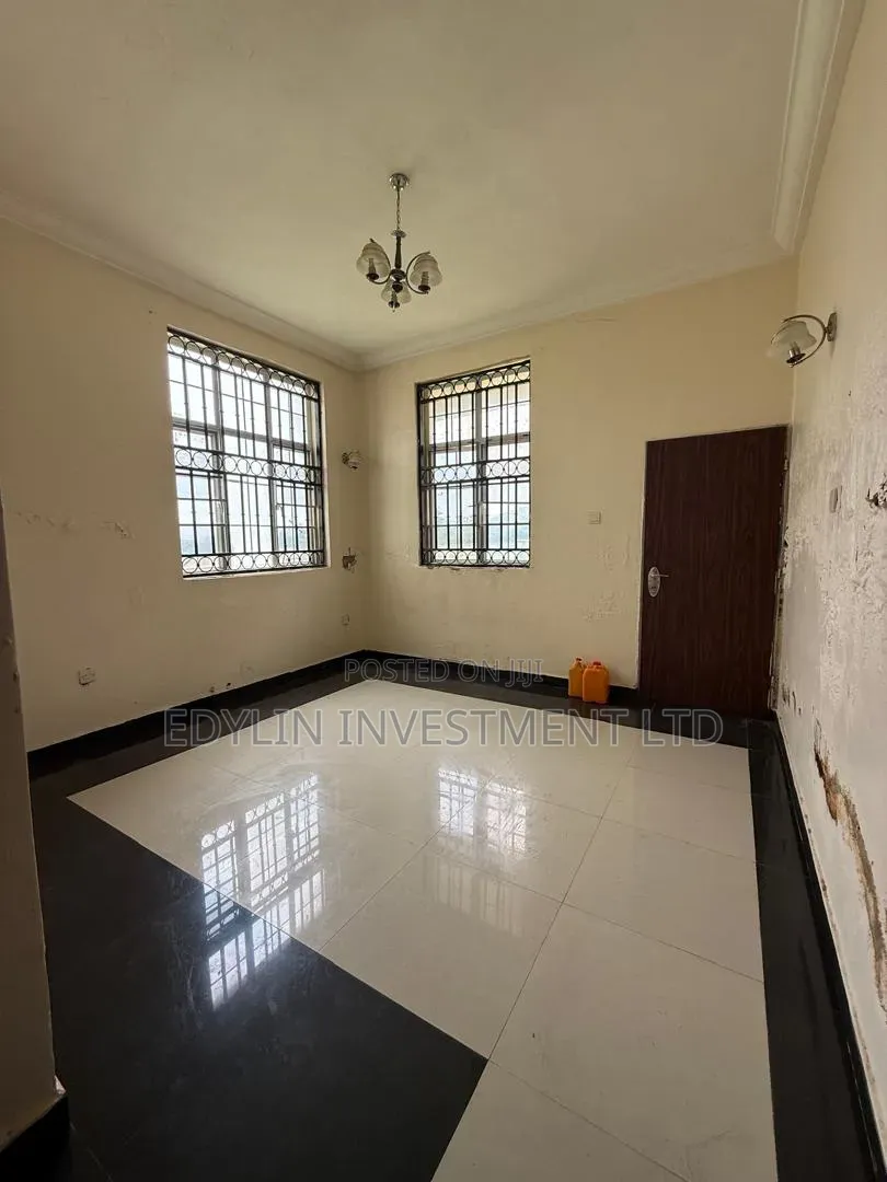3bdrm Apartment in Inside An Estate, Katampe (Main) for rent