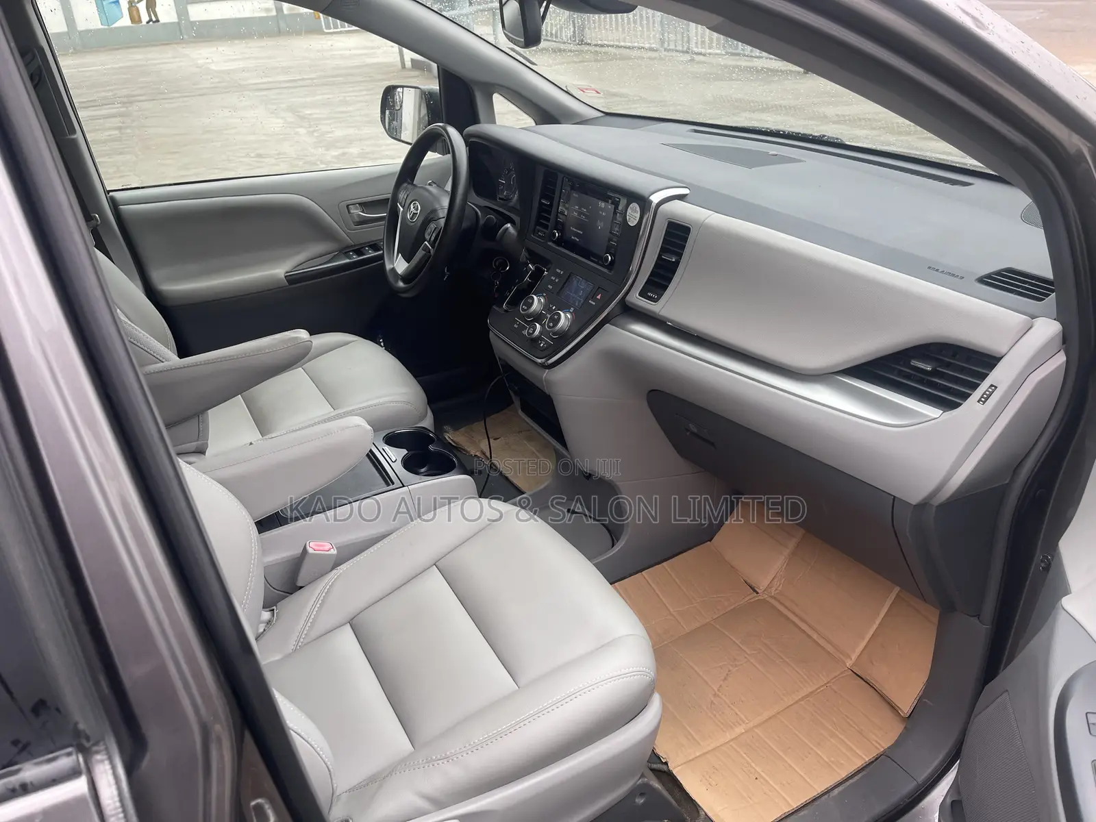Toyota Sienna 2018 Gray