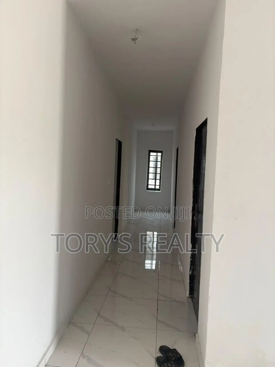 3bdrm Bungalow in Sangotedo for sale