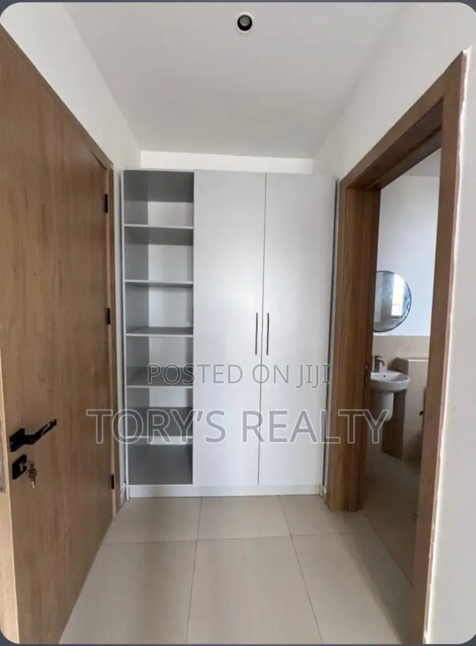 3bdrm Apartment in Lekki Phase 1 for rent
