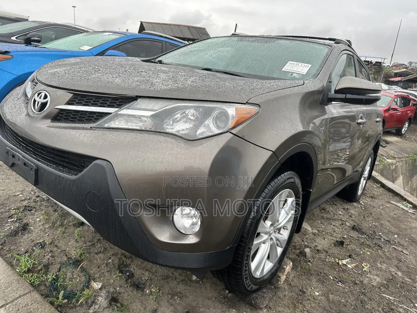 Toyota RAV4 Limited 4dr SUV AWD (2.5L 4cyl 6A) 2015 Gray