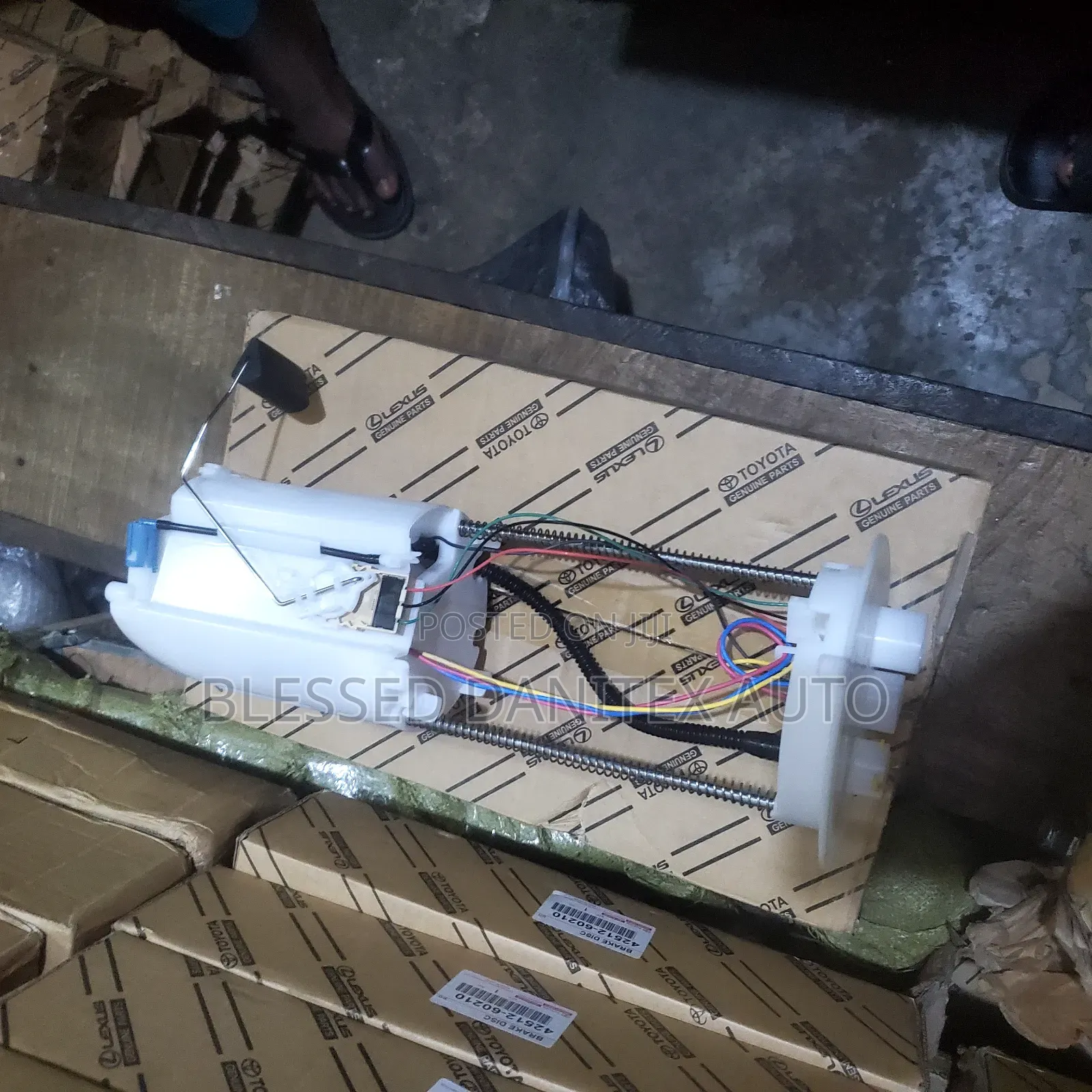 Complete Fuel Pump of Toyota Landcruiser 2020 to 2026 and Lx600