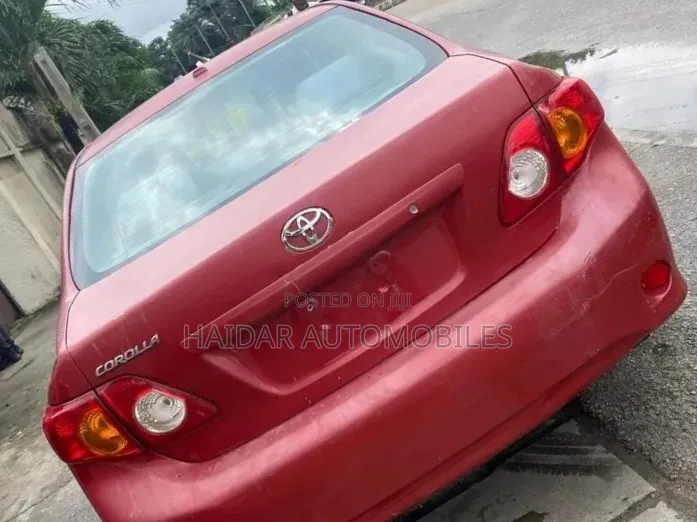 Toyota Corolla 2009 Maroon