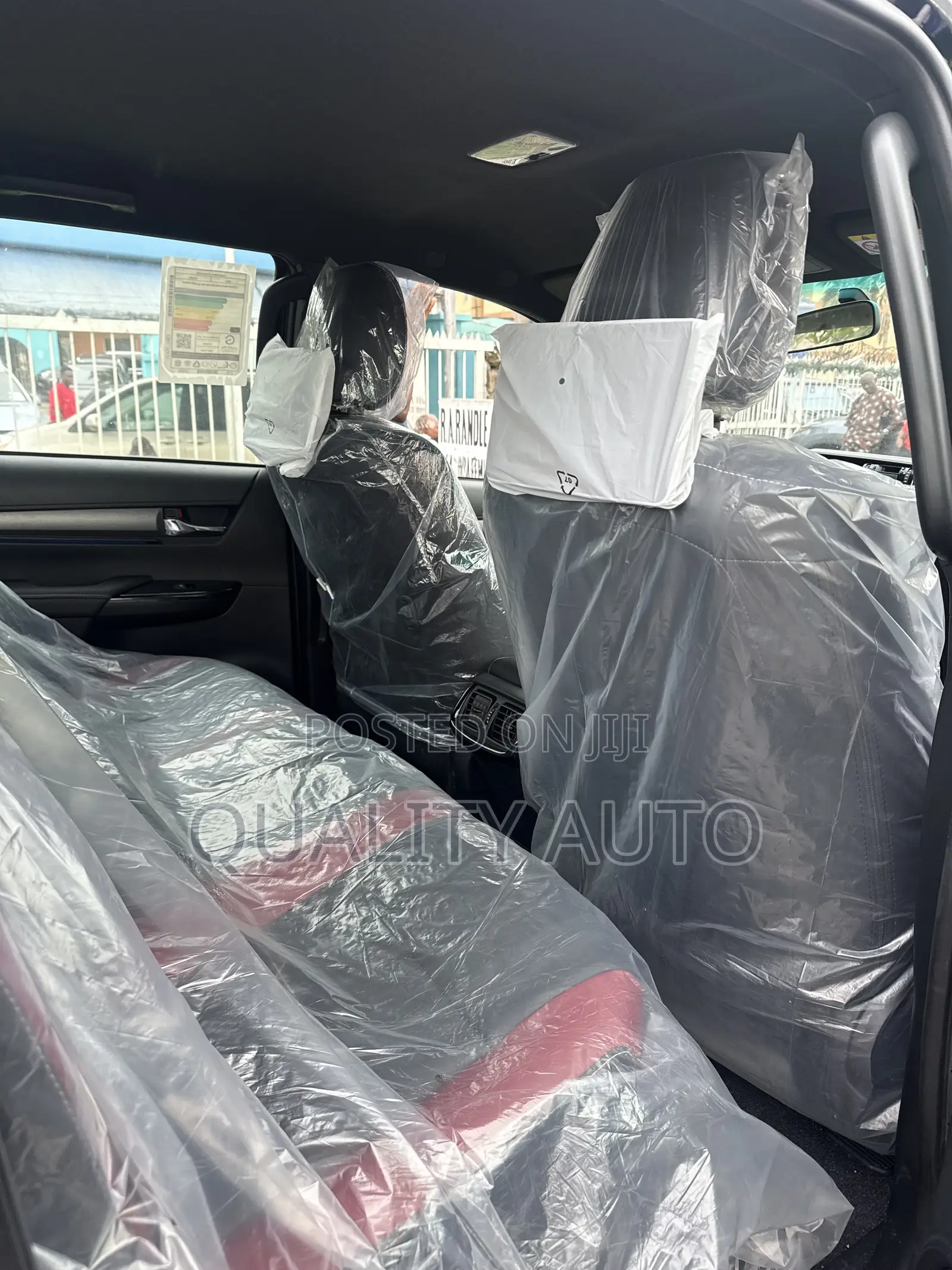 New Toyota Hilux 2025 Black