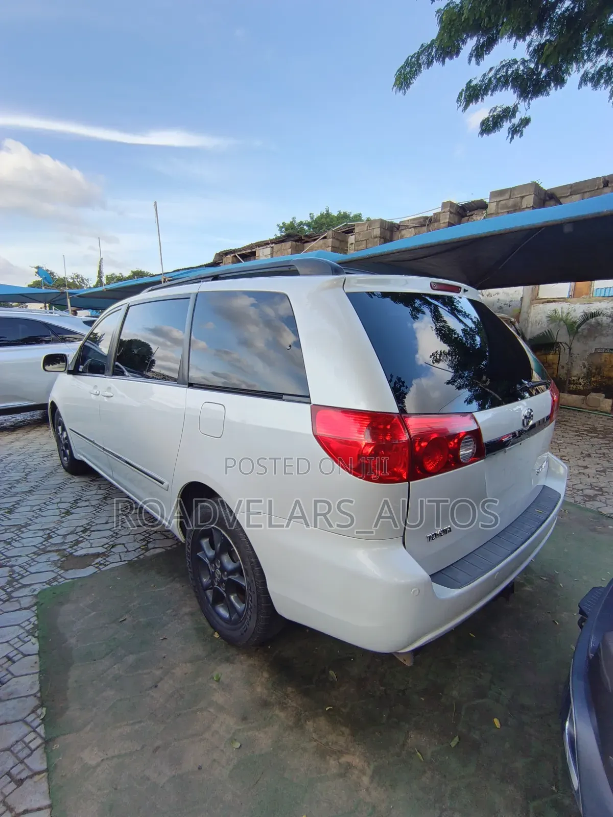 Toyota Sienna 2007 White