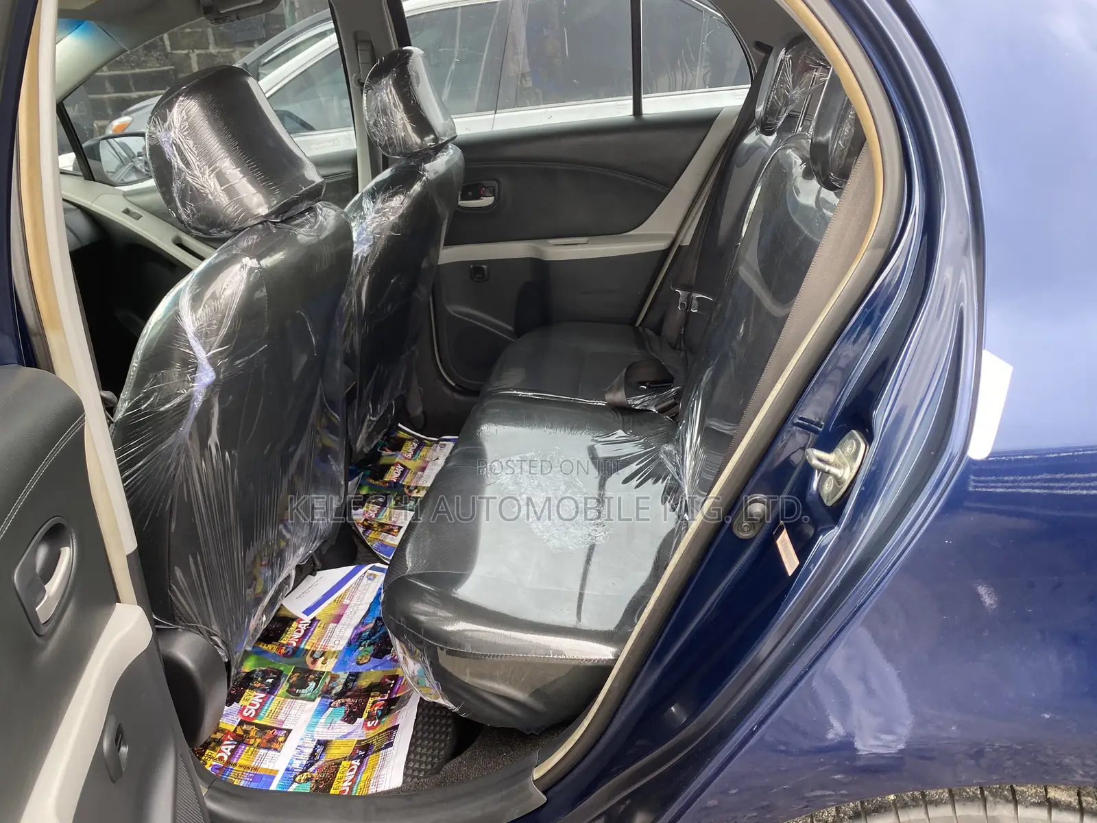 Toyota Yaris Base Sedan 4dr 2010 Blue