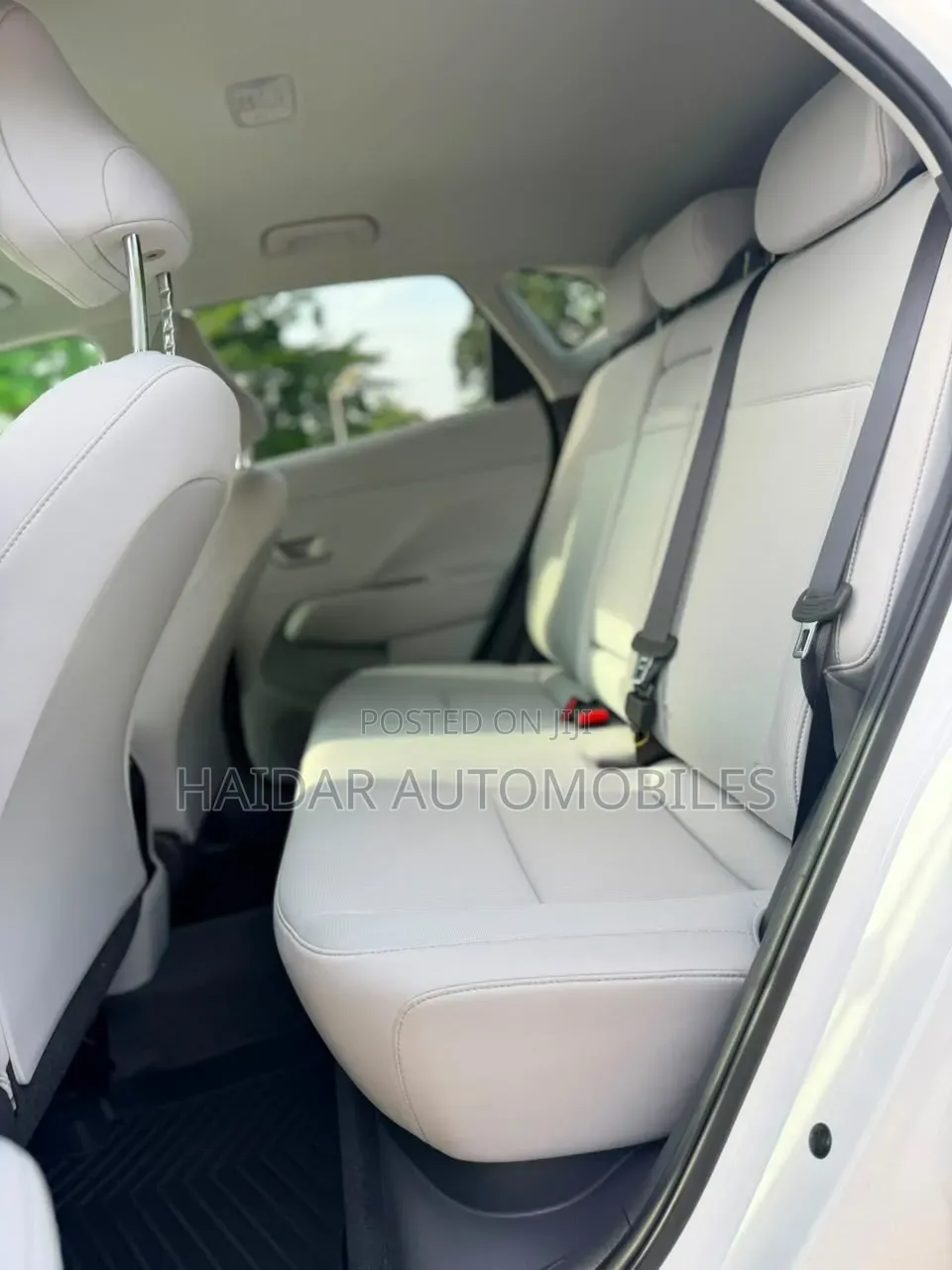 Hyundai Kona 2025 White