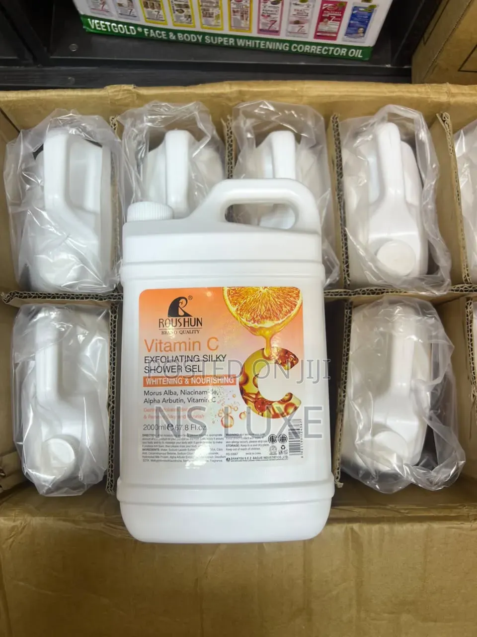 Roushun Vitamin C Exfoliating Body Wash by 6