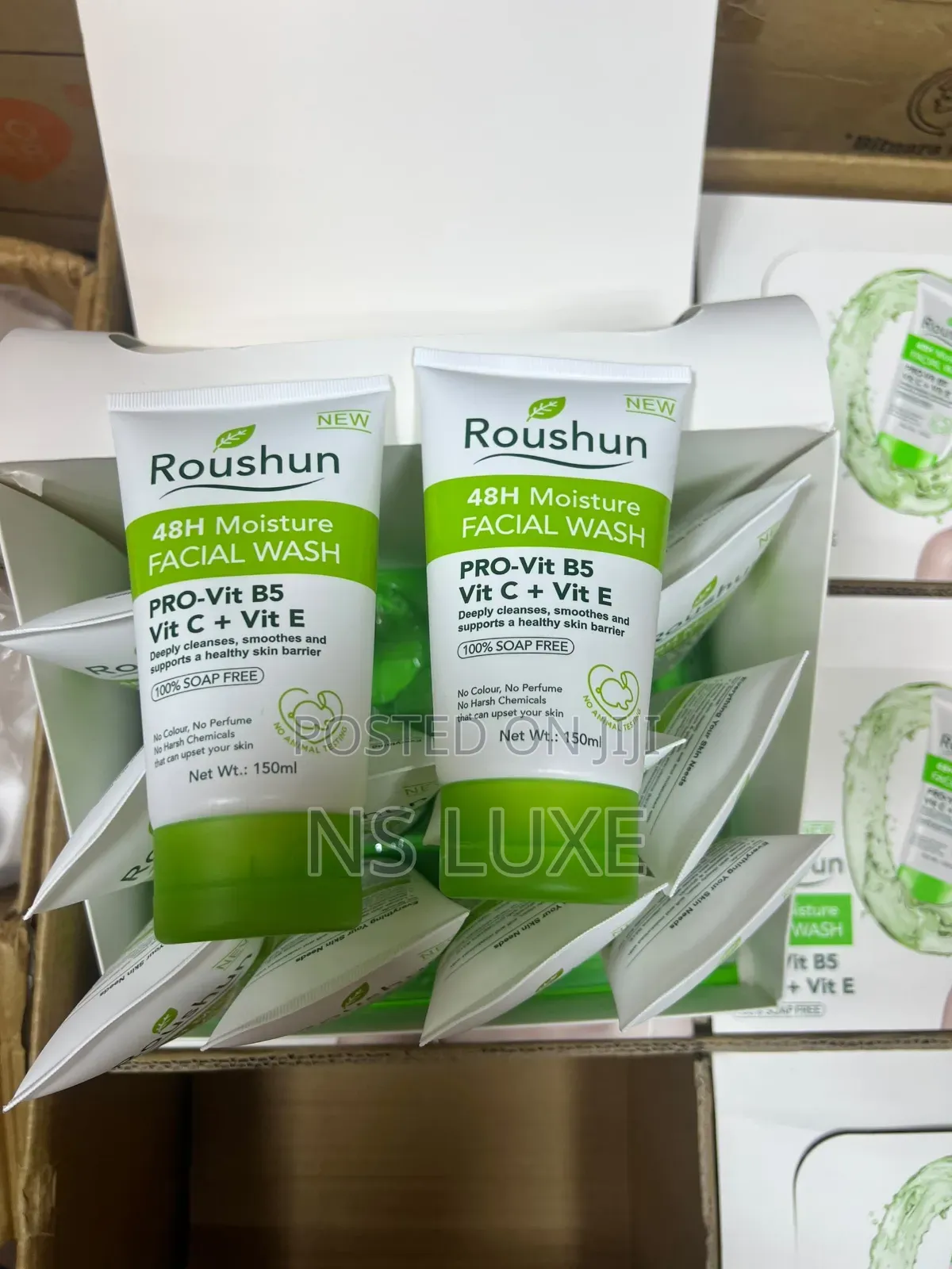 Roushun Vitamin C Exfoliating Body Wash by 6