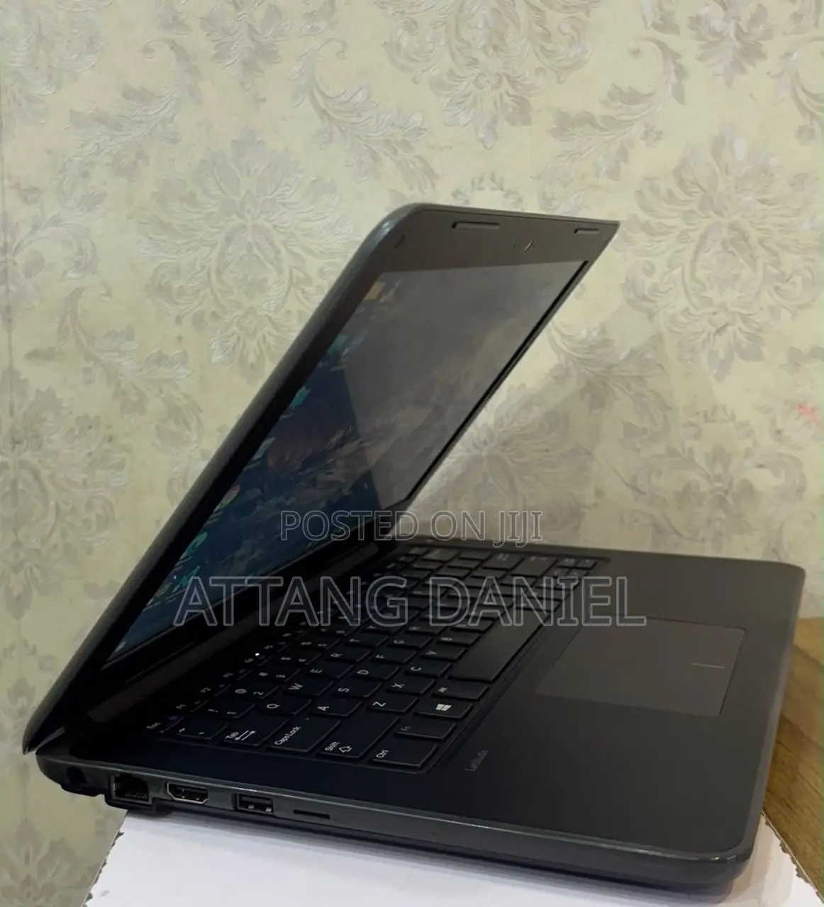 Laptop Dell Latitude 3380 4GB Intel Core i3 SSD 128GB
