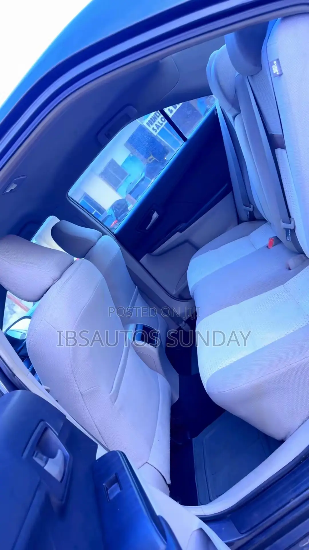 Toyota Camry LE 4dr Sedan (2.5L 4cyl 6A) 2012 Gray