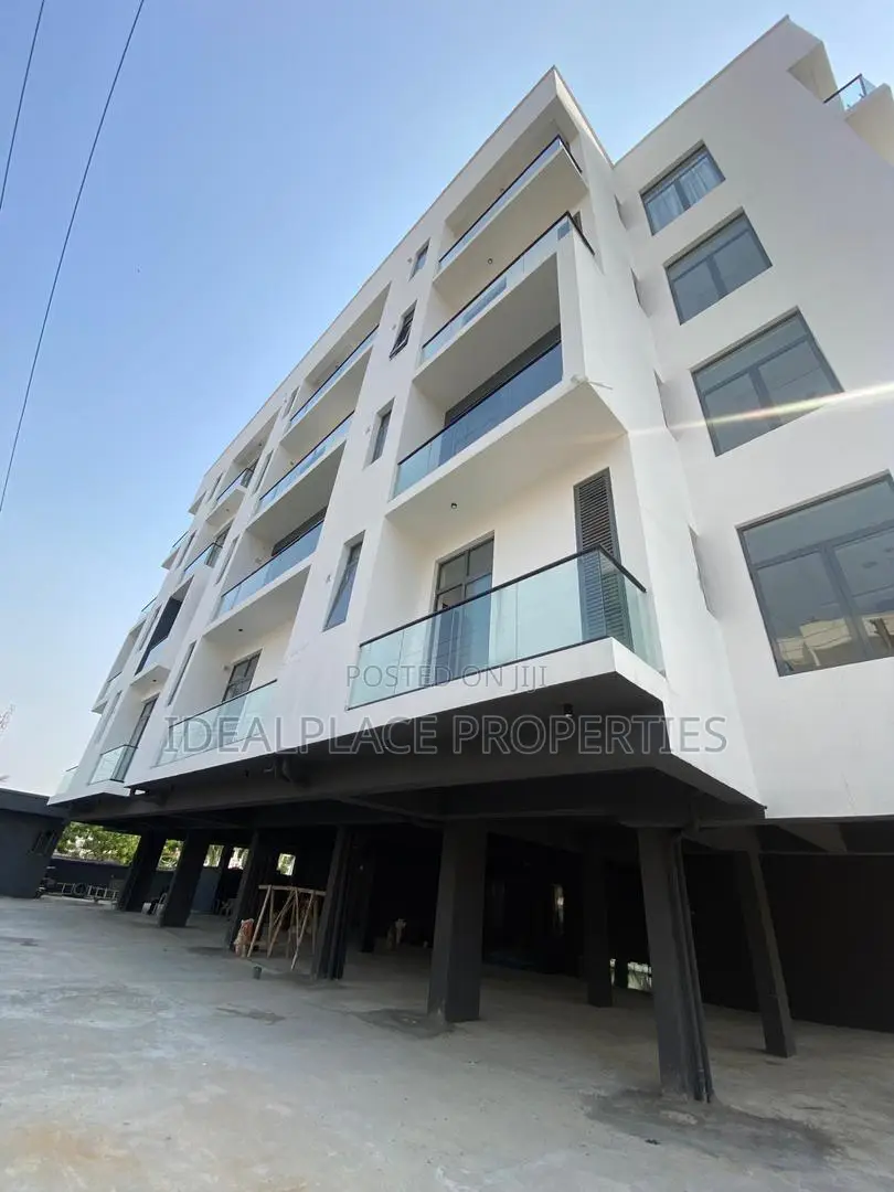 2bdrm Apartment in Lekki Phase 1 for sale