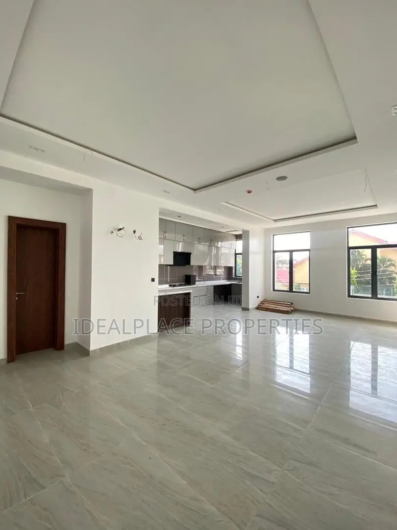 2bdrm Apartment in Lekki Phase 1 for sale