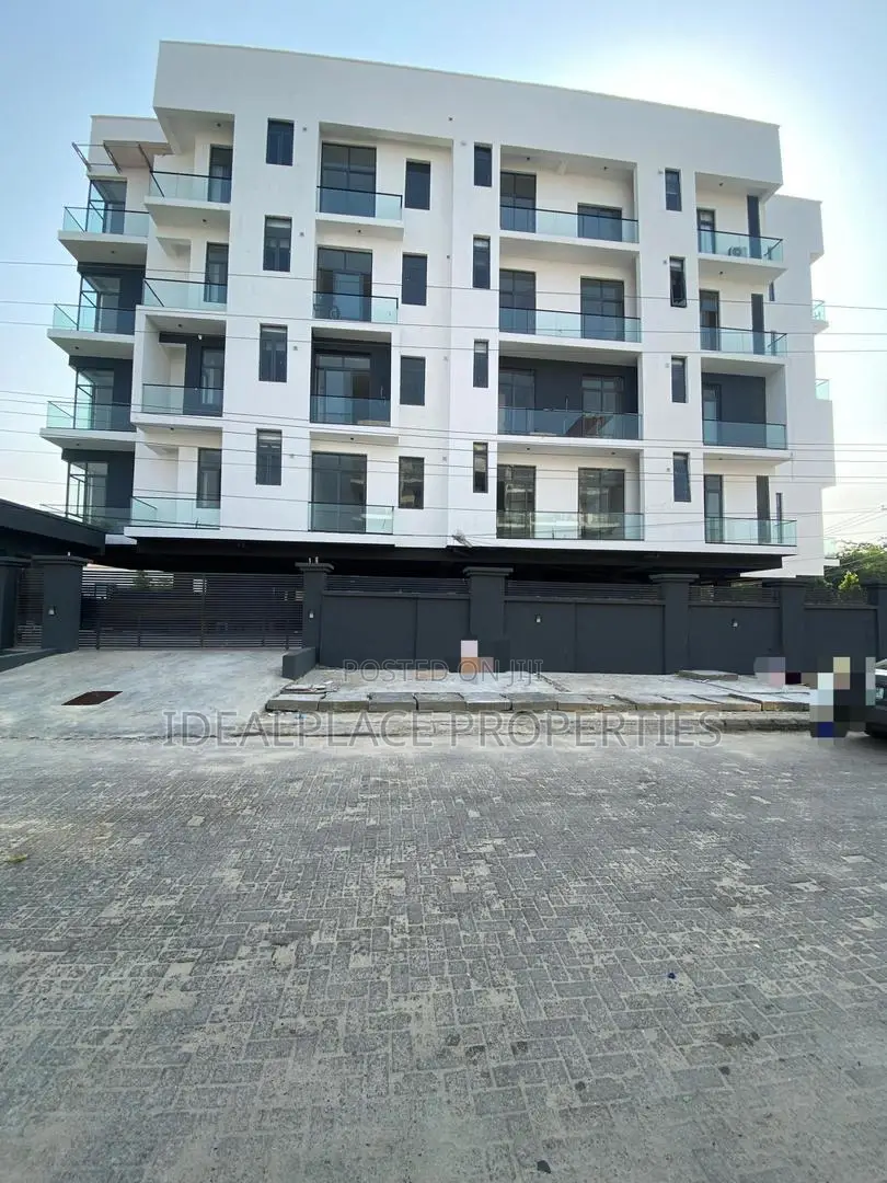 2bdrm Apartment in Lekki Phase 1 for sale