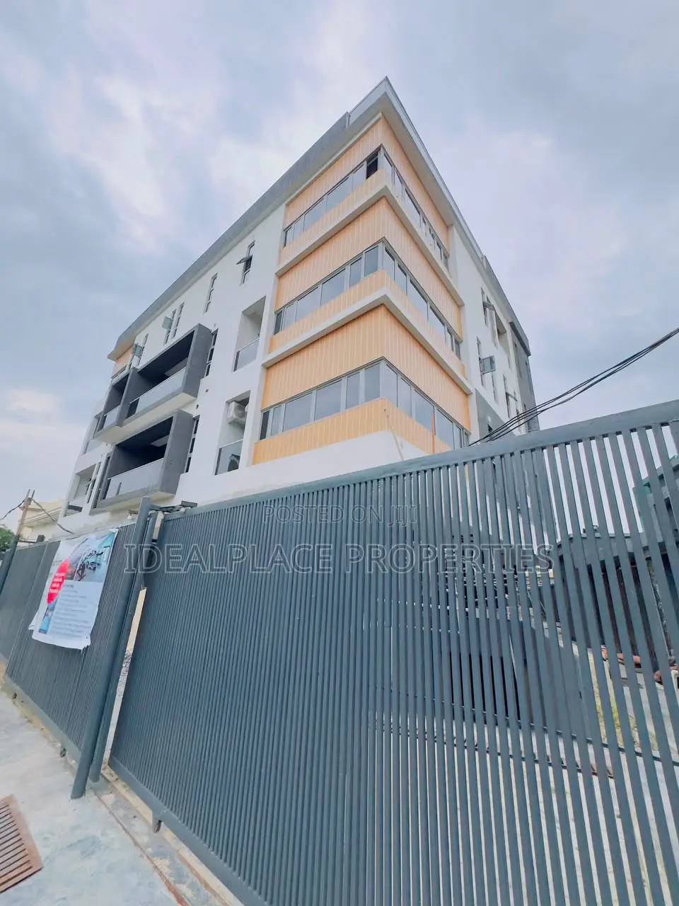 3bdrm Apartment in Shonibare Estate for sale