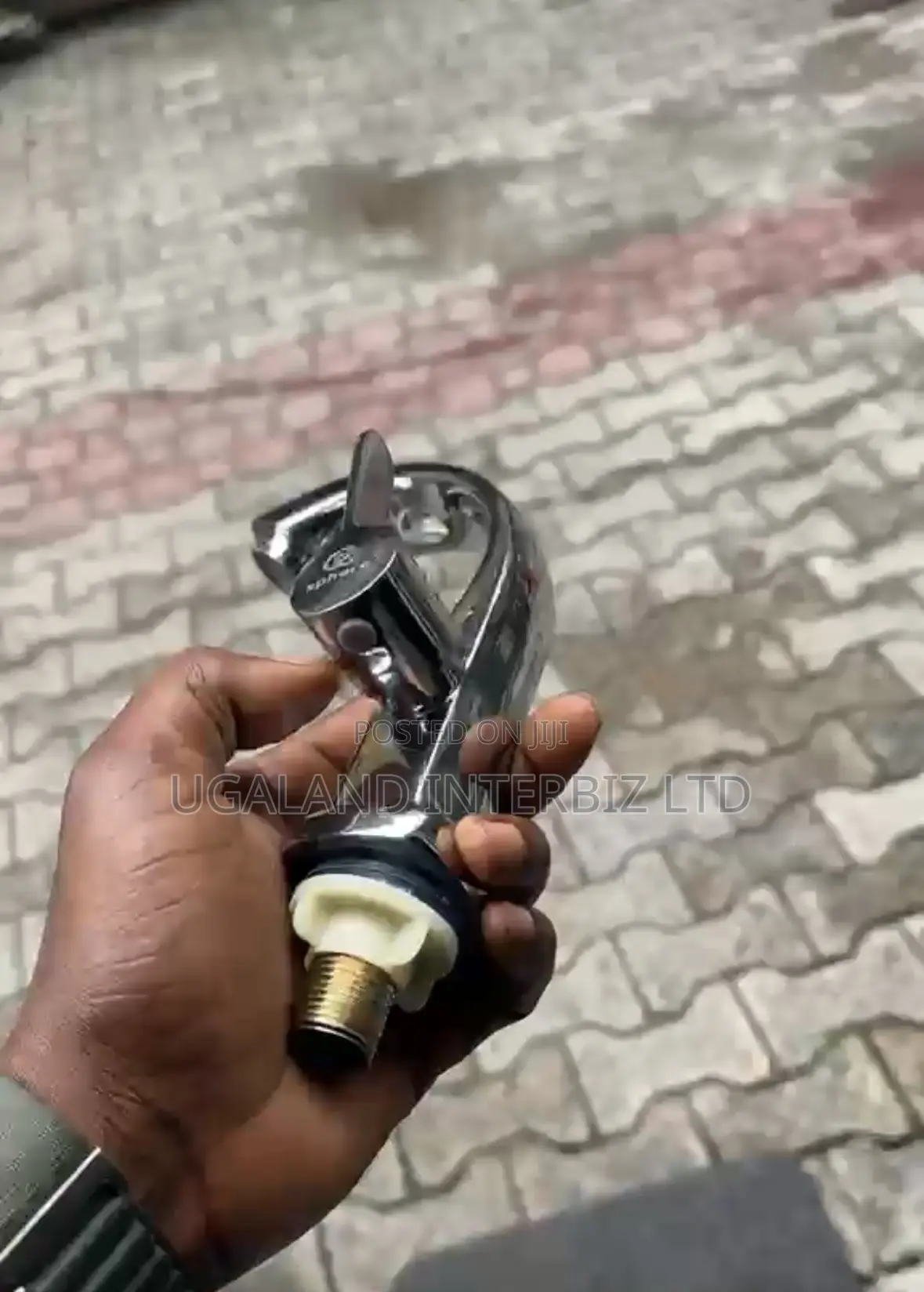 Single Lever Chrome Pillar Tap