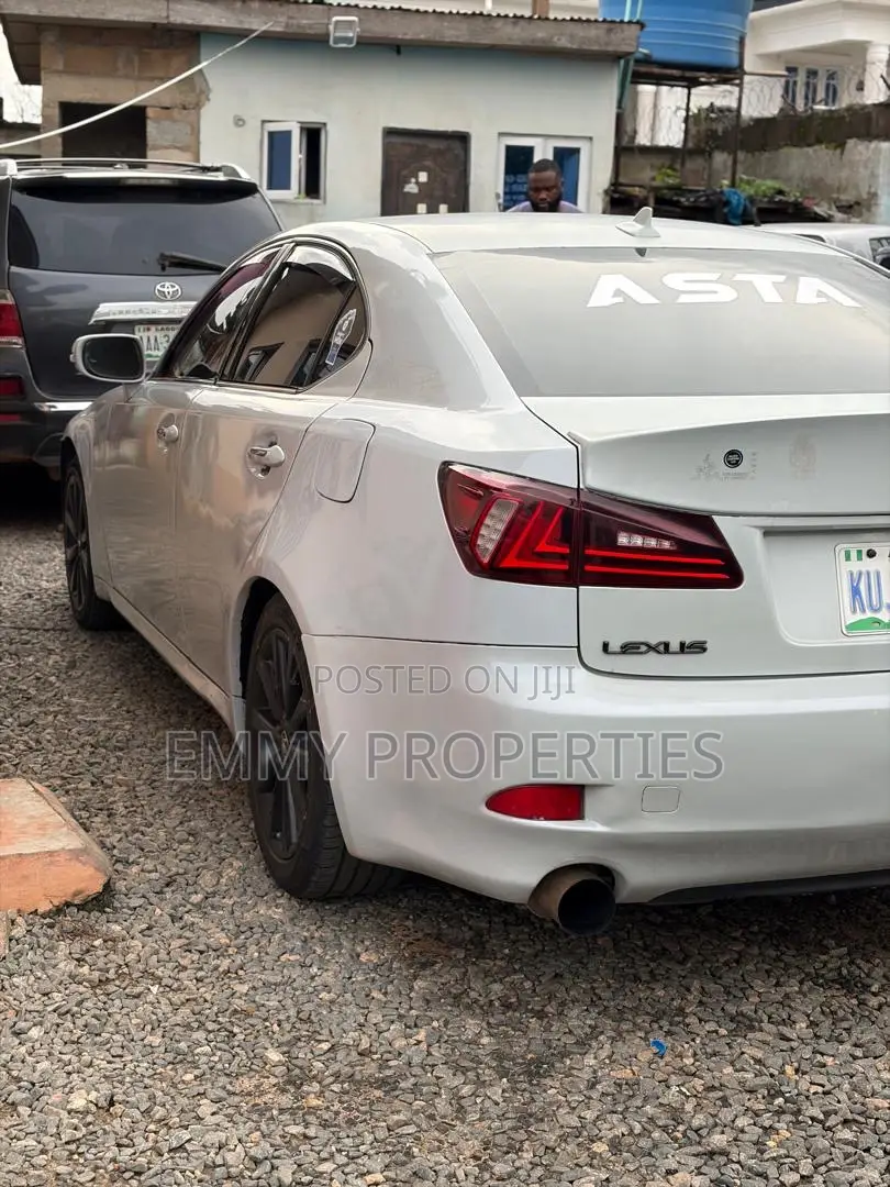 Lexus IS 2010 Silver