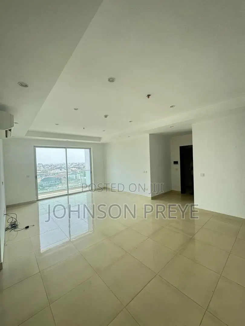2bdrm Apartment in Lekki Phase 1 Right, Victoria Island for rent