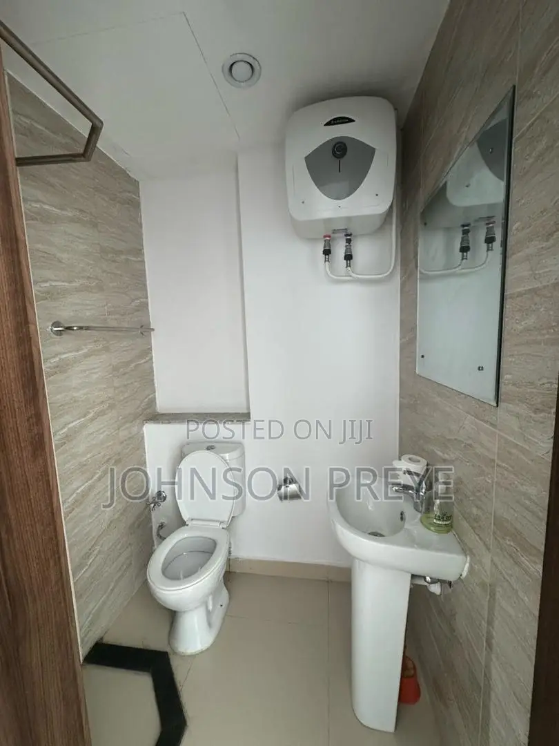 2bdrm Apartment in Lekki Phase 1 Right, Victoria Island for rent