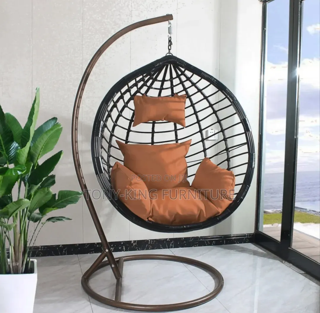 High Quality Swivel Swing Rattan Hanging Chair With Metal Base.