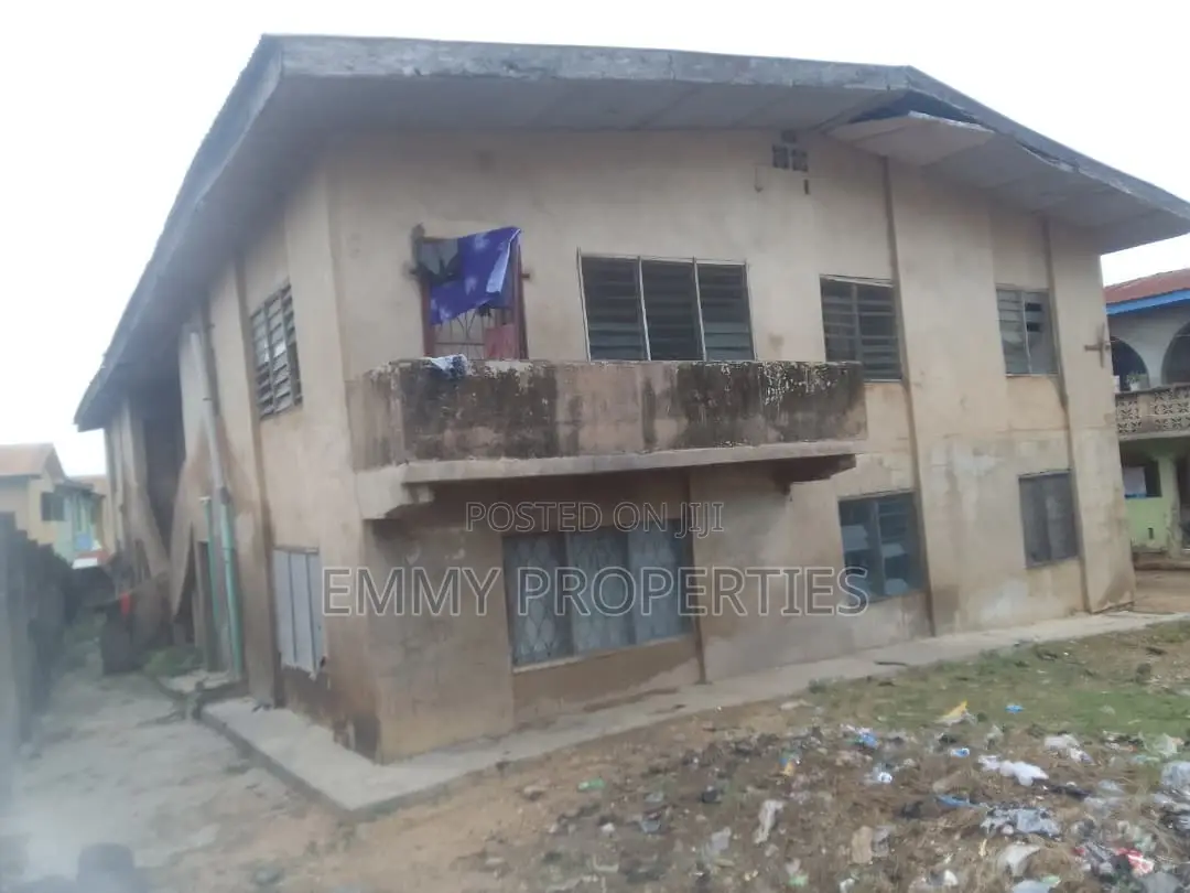 4bdrm Block of Flats in Oluyole for sale