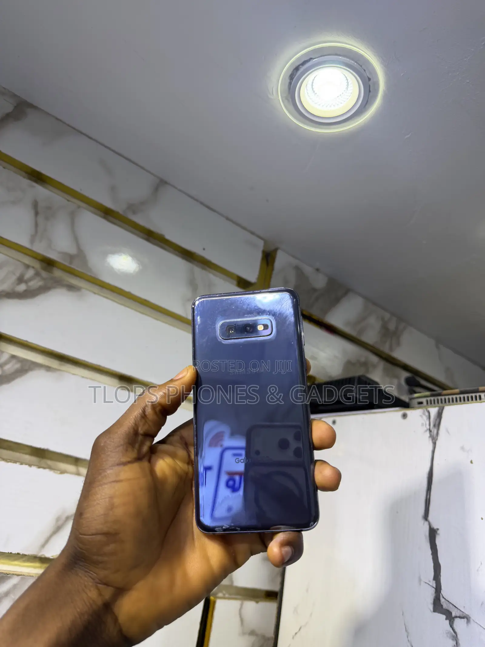 Samsung Galaxy S10e 128 GB Blue