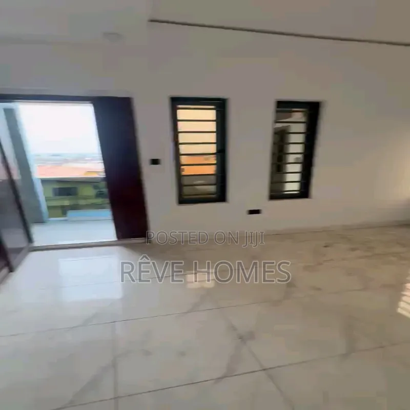 2bdrm Block of Flats in Pedro for rent