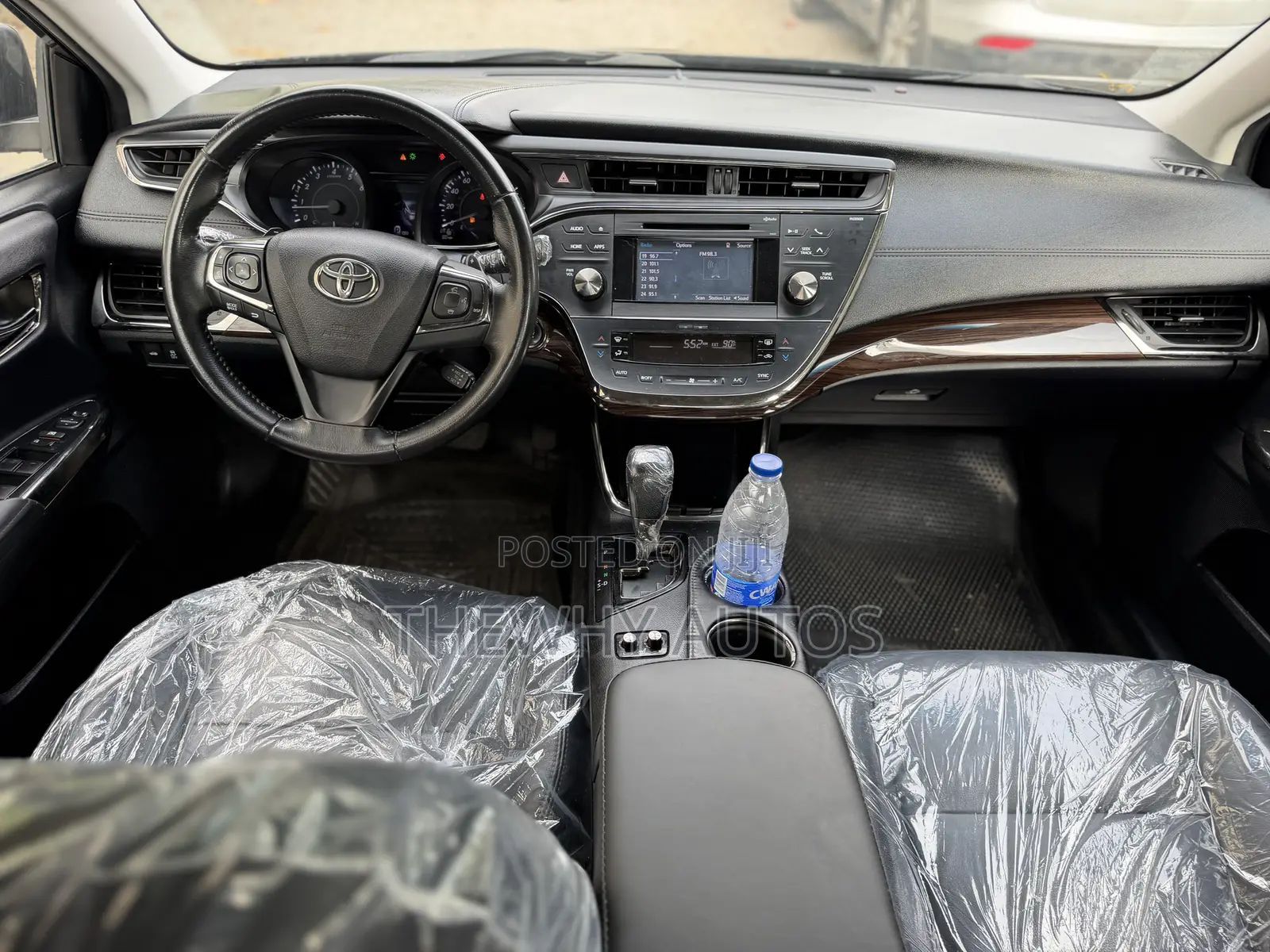 Toyota Avalon XLE FWDSedan (3.6L 6cyl 6A) 2016 Black